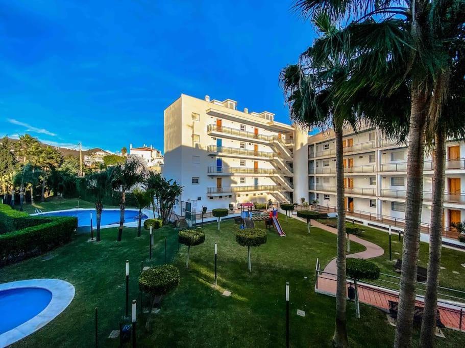 Escapada Familiar En Torrox Costa A 100M De La Playa, Vistas Al Mar Y Parking Gratis Apartment Ngoại thất bức ảnh